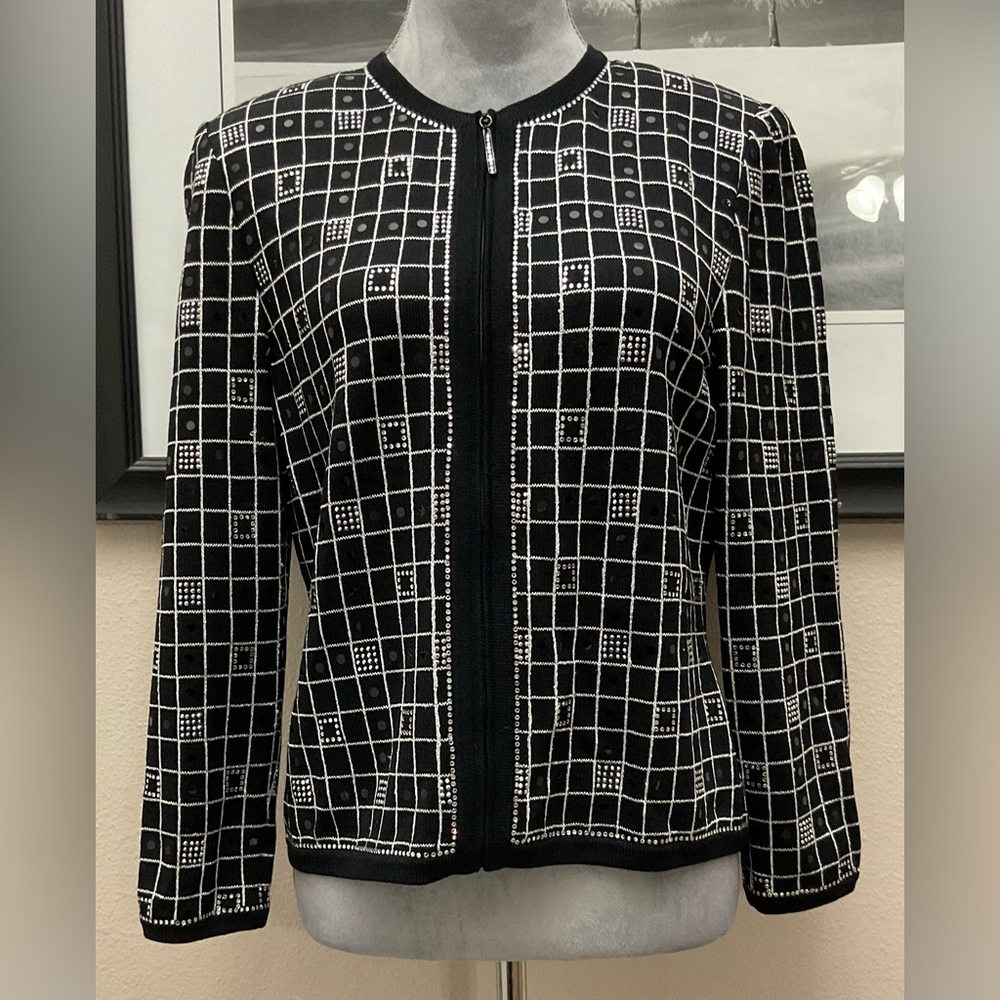 ST. JOHN Women's Knit Black Silver Sequins Studs Rhinestone Trim Jacket Sz 4